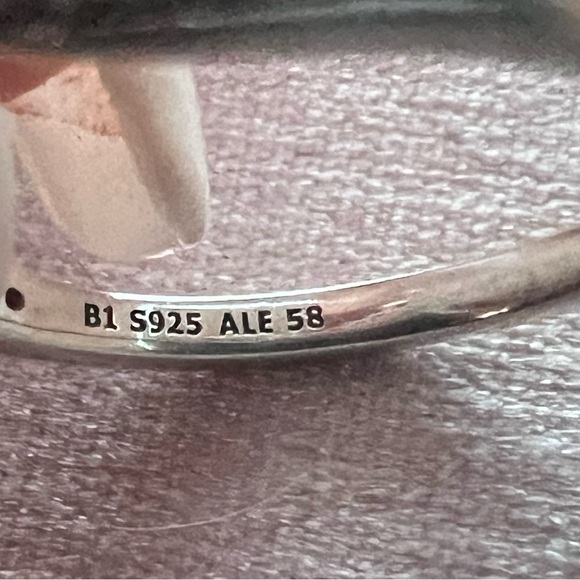 Pandora Tiara ring - Picture 6 of 6